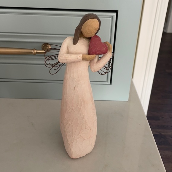 Willow Tree ‘Angel of the Heart’ carved figurine. 8” tall.